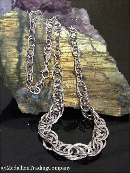 14k White Gold Graduated Hammered Oval Link Twist Chain 18 Inch Necklace 8.5 grams