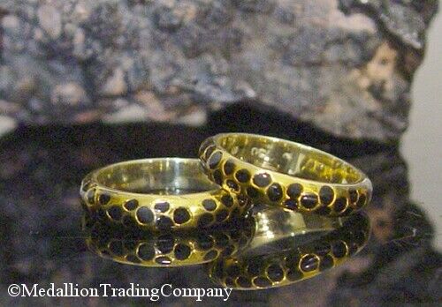 18k Yellow Gold Hidalgo Spotted Eternity Dot Stacking Bands Size 6 Ring Set of 2