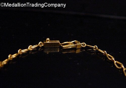 18k Gold Flower Diamond Ruby Emerald Ring Bracelet Earrings Necklace Parure Set