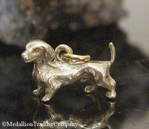 Vintage 18k yellow gold 3d dachsund dachshund weiner dog charm pendant