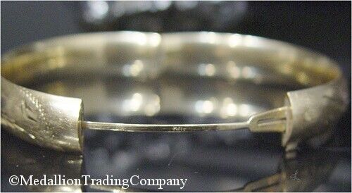 14K Solid Yellow Gold Etched Florentine 11mm 7 Inch Dome Hinged Bangle Bracelet