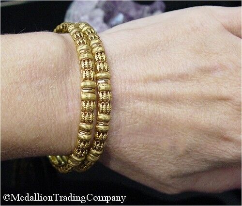 21K Solid Yellow Gold 6mm Openwork Leaf Round Bangle Bracelet Pair 23 Grams