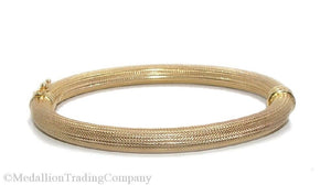 14K Yellow Gold 6mm Textured Mesh Weave Oval Hinged Clamper Bangle Bracelet